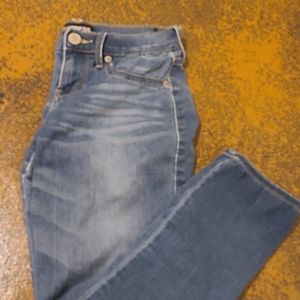 Express size 0 Capris